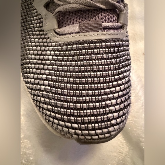 Reebok Charcoal and White Training Shoes - Picture 10 of 12